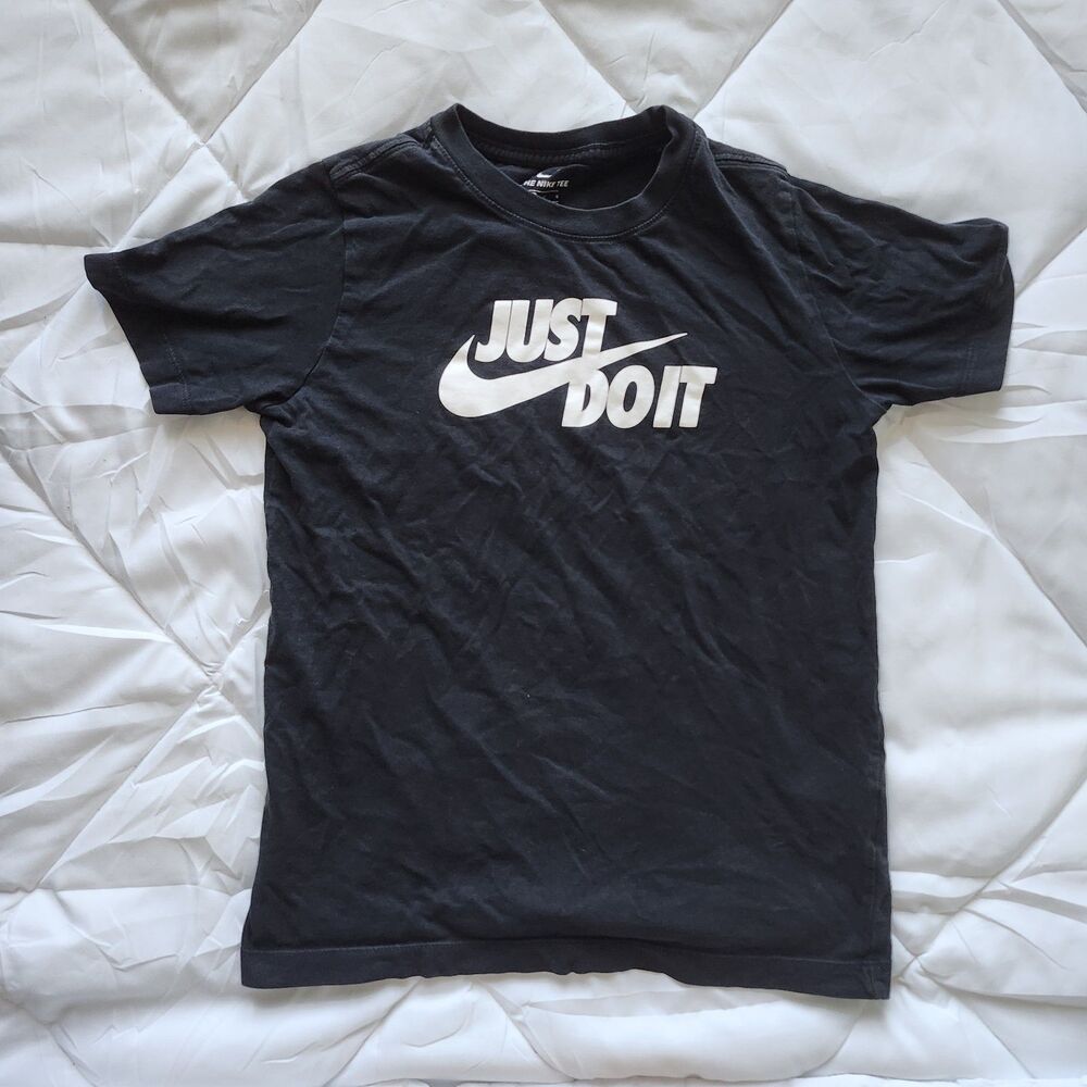 Nike Logo Graphic Print Cotton Black Unisex Kids T-Shirt Size L